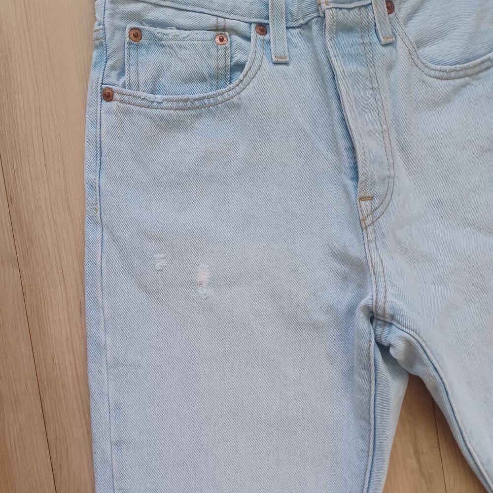 Levi's 501 S Skinny Straight Light Wash Cropped Jeans 26x28 EUC - Picture 9 of 13